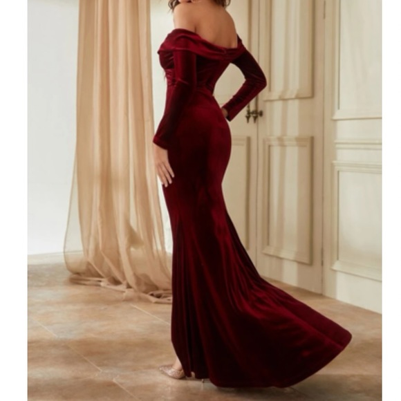 Luxe off shoulder party bridesmaids wedding velvet maxi dress - Picture 3 of 8